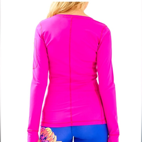 Lilly Pulitzer Luxletic Neon Pink Long Sleeve 1/4 Zip Athletic Top - Picture 2 of 7